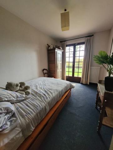 MONTRACOL - Villa T4 de plain-pied de 90 m² sur terrain de 4 570 m² Montracol (01310)