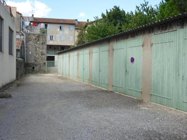 Parking / Box à louer à Labégude (07200)