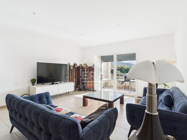 Appartement T3 avec terrasses, ascenseur et cave Résidence récente