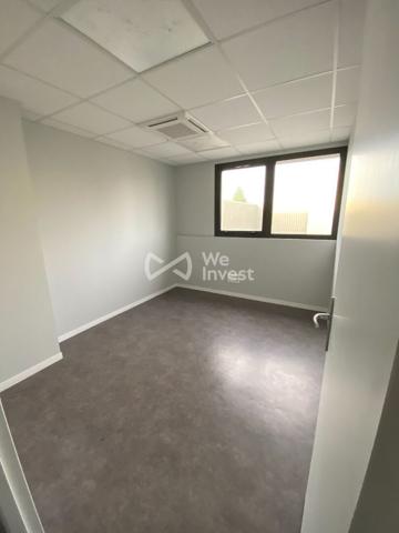 Local d'activité avec bureaux Pau nord 1219 m2