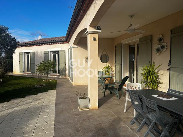 10 MN DE CARCASSONNE Villa 4 chambres, studio indépendant, double garage, piscine sur terrain de 1110m²