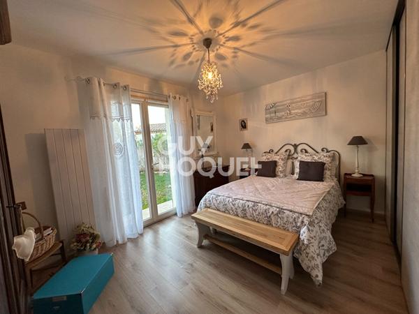 10 MN DE CARCASSONNE Villa 4 chambres, studio indépendant, double garage, piscine sur terrain de 1110m²