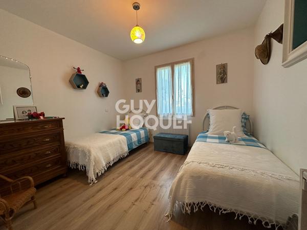 10 MN DE CARCASSONNE Villa 4 chambres, studio indépendant, double garage, piscine sur terrain de 1110m²