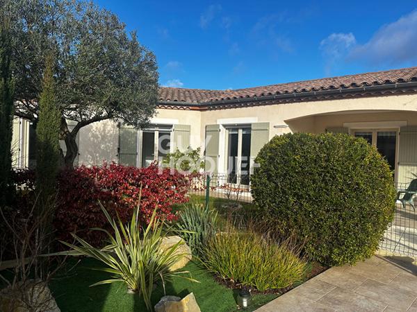 10 MN DE CARCASSONNE Villa 4 chambres, studio indépendant, double garage, piscine sur terrain de 1110m²