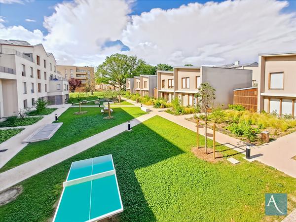 Appartement T2 2024 de 42 m² dans la résidence "Recto Verso" à Arpajon + 1 parking