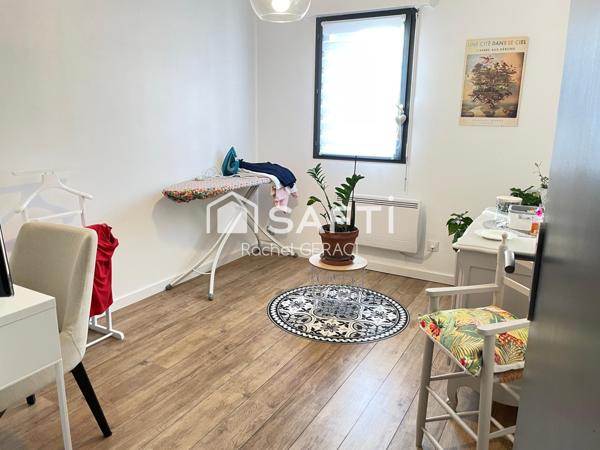 Maison confortable avec jardin et piscine