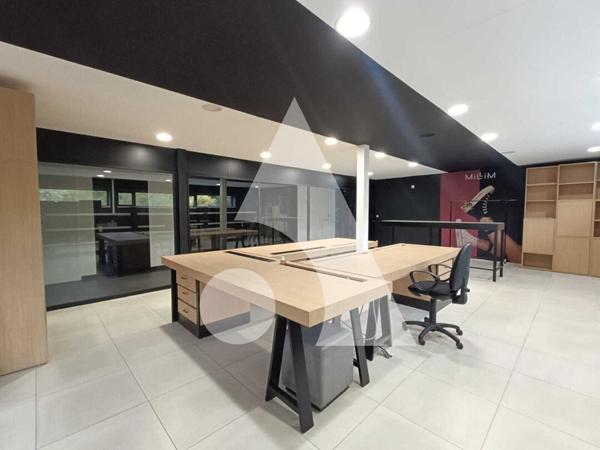 Local commercial 103.25 m2