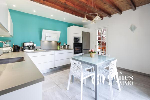 Villa 7 pièce(s) 4 chambre(s) 185 m²