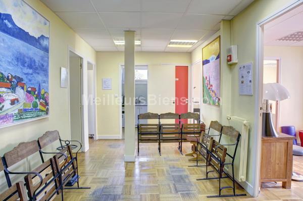 APPARTEMENT AFFECTE EN CABINET MEDICAL 90m2 CALME ET LUMINEUX