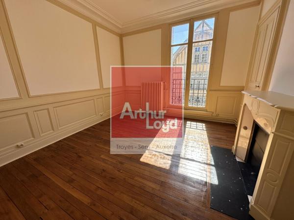Bureaux 145m² à louer Troyes Centre ville
