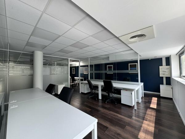 TOURS NORD BUREAUX COMMERCIAUX A VENDRE 351 M² AXE PASSANT POSSIBILITE LOCATION