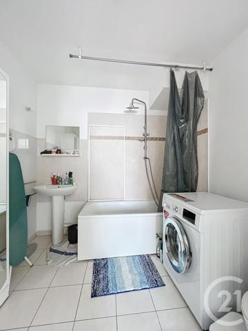 Appartement F2 à vendre  2 pièces - 40,99 m2 FLEURY MEROGIS - 91