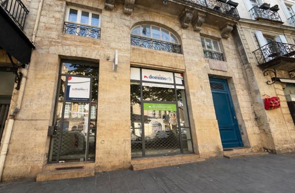 Local commercial ou bureaux à louer Bordeaux hyper centre avec cour privative