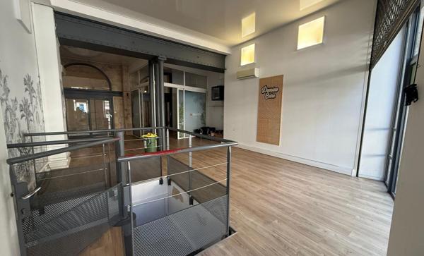 Local commercial ou bureaux à louer Bordeaux hyper centre avec cour privative