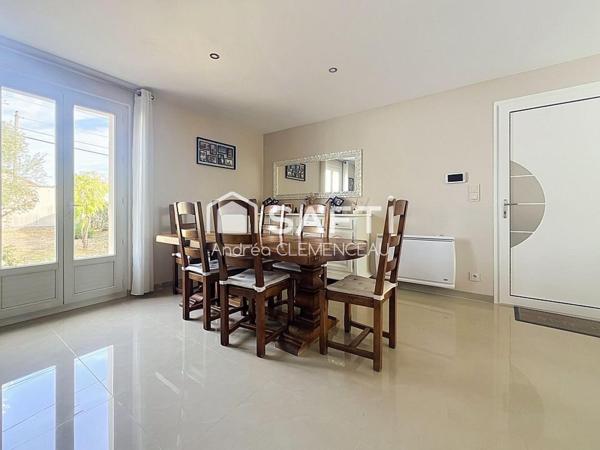 Maison de plain-pied – Prignac-et-Marcamps – commodités à pied – Terrain de 1 172 m²