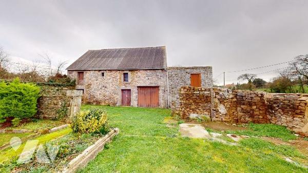 MAISON ET DEPENDANCES - FLAMANVILLE