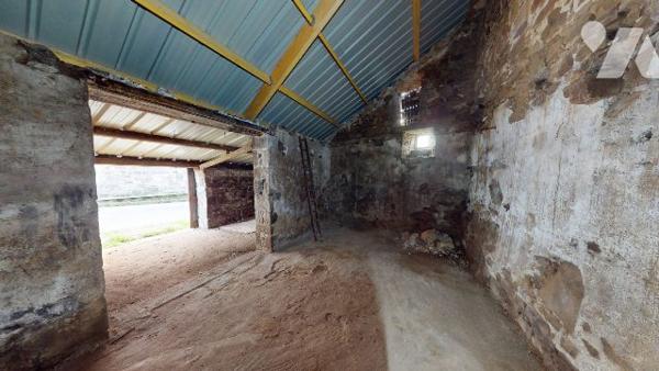 MAISON ET DEPENDANCES - FLAMANVILLE