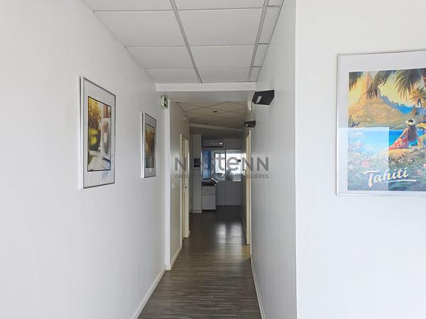 À LOUER - LOCAL PROFESSIONNEL 106 m² Moudong Sud - BAIE-MAHAULT