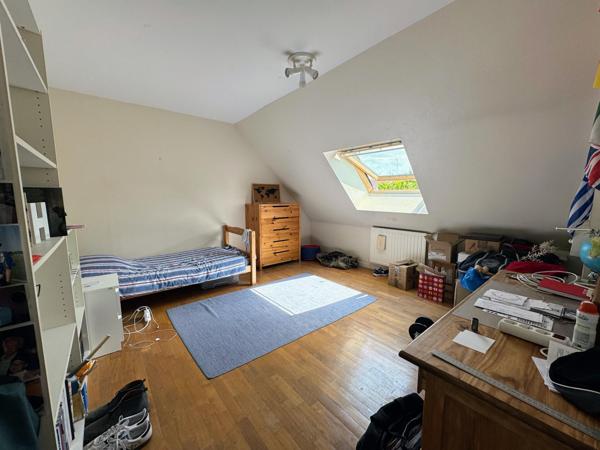 Maison familiale avec jardin à proximité de la Place du Lycée