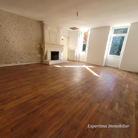 Meux (17500) Maison Charentaise avec garage