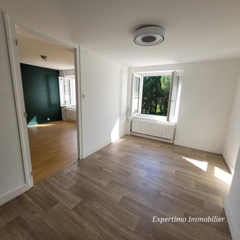 Meux (17500) Maison Charentaise avec garage