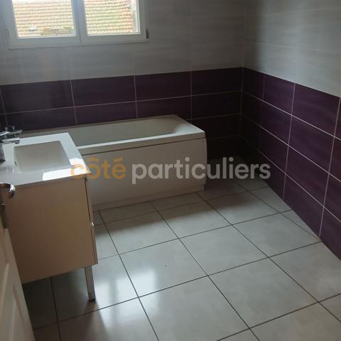 Vente
                Immeuble de rapport494 m² - 15 Pièces -
                    REVIGNY SUR ORNAIN (55800)