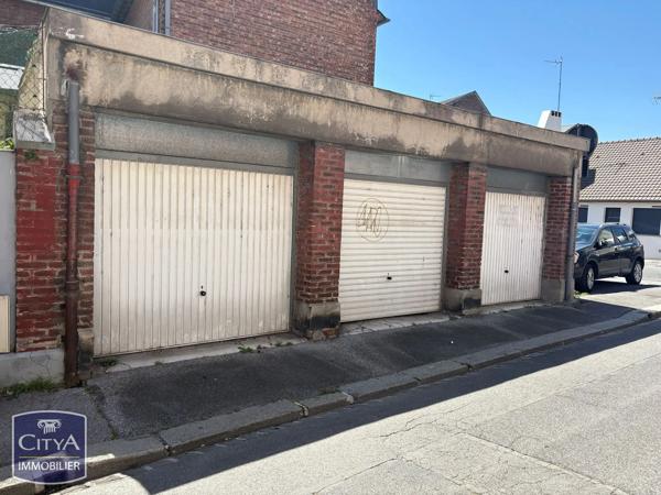 Parking à vendre 16m² Saint-Quentin (02100)