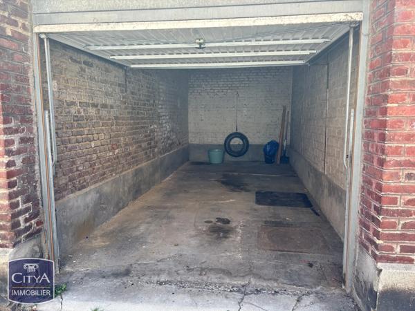Parking à vendre 16m² Saint-Quentin (02100)