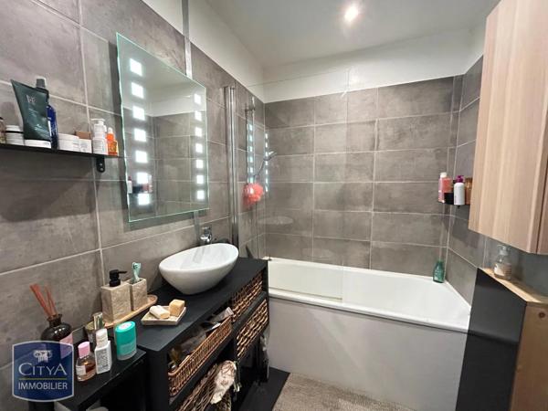 Appartement à louer 2 pièces 47.73m²