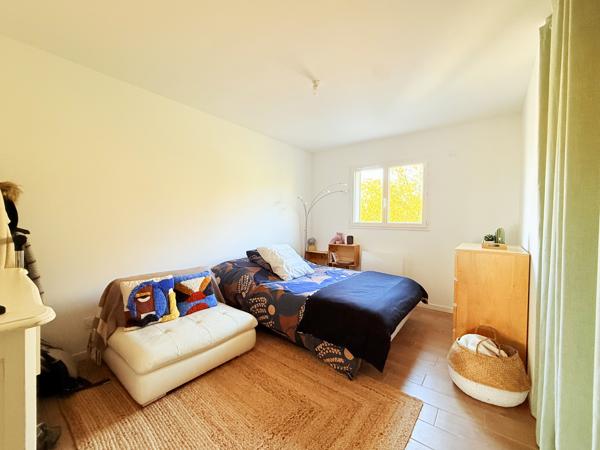 Maison neuve 4 chambres proches commodités.