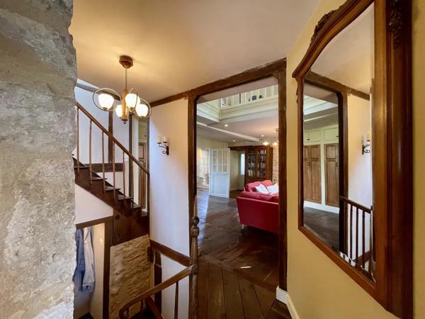 Medieval Tower House with Caves - Original Well - 4 bedroom