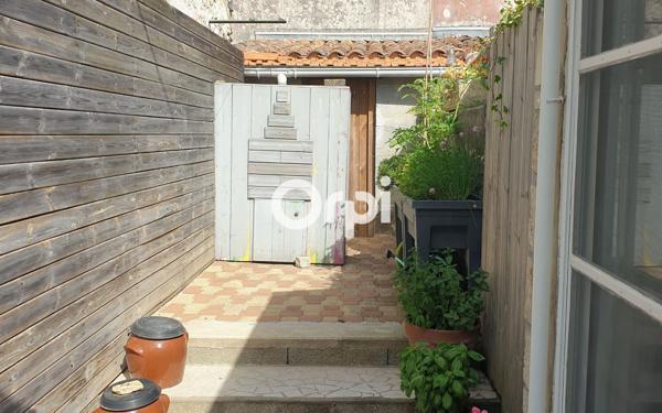 Maison à vendre    5 pièces •  Hiers-Brouage