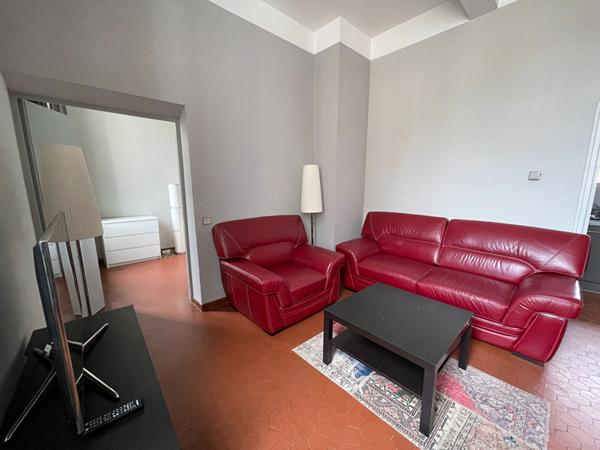 A LOUER - AIX EN PROVENCE - MAGNIFIQUE T2 MEUBLE - VUE SAINTE VICTOIRE - RARE A LA LOCATION