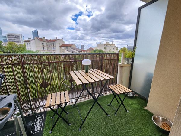 Colline : Appartement de 3 pièces de 56m², avec 2 balcons et une cave