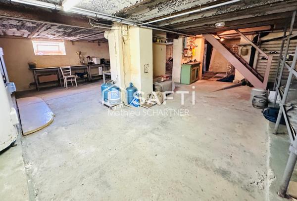 Maison - 6 pièces - 140m²