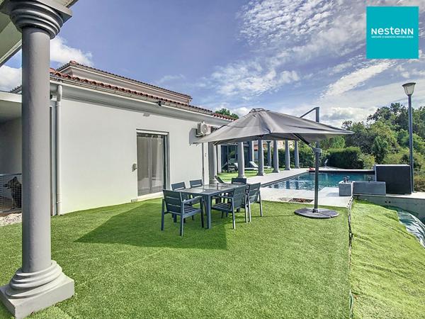 Propriété - 270 m² hab - 3261 m² de terrain - Piscine