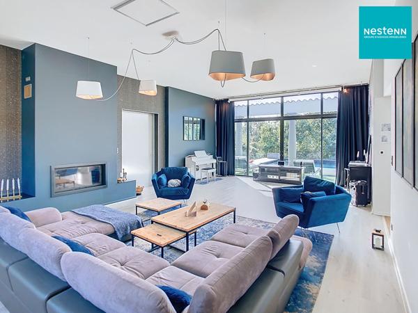 Propriété - 270 m² hab - 3261 m² de terrain - Piscine