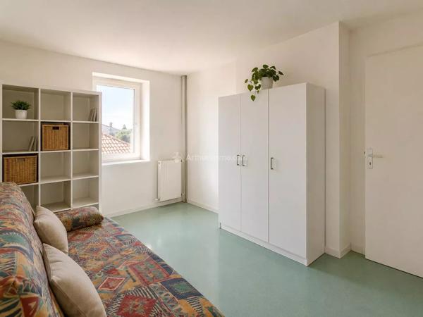 Location                                                      Appartement
                        
                     3 pièces                      75 m2                     à Gaillac