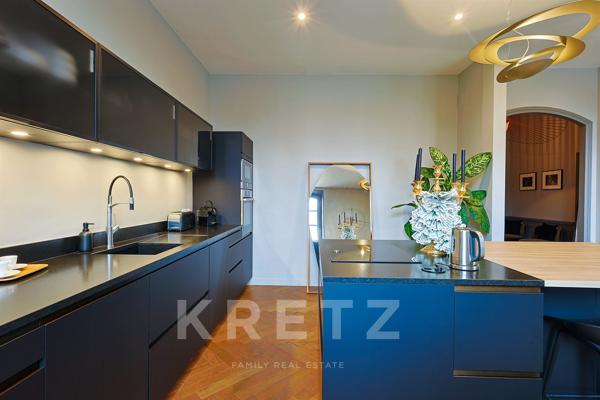 Appartement d'exception de 158 m2, 2 chambres au coeur d'un château du 18ème