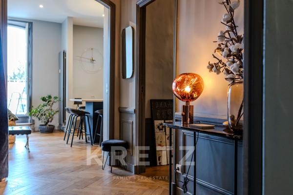 Appartement d'exception de 158 m2, 2 chambres au coeur d'un château du 18ème