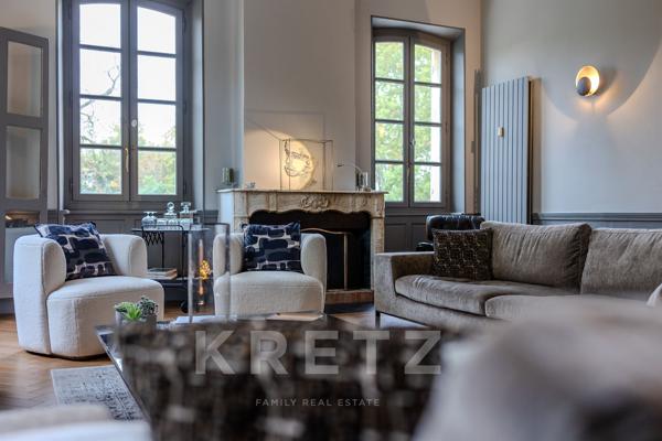 Appartement d'exception de 158 m2, 2 chambres au coeur d'un château du 18ème