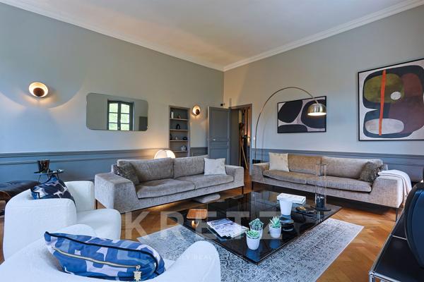 Appartement d'exception de 158 m2, 2 chambres au coeur d'un château du 18ème