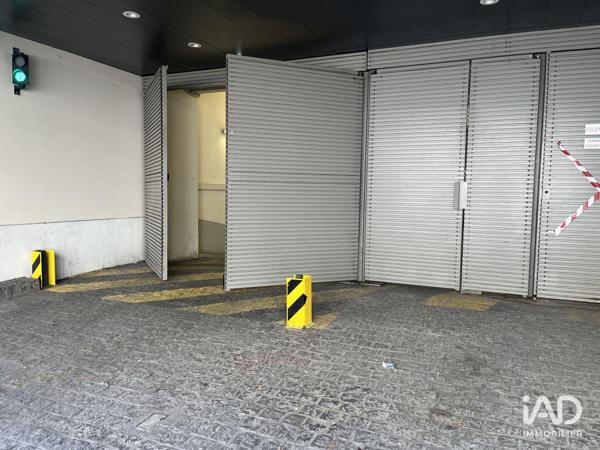 Location parking 5 m² Paris 9
