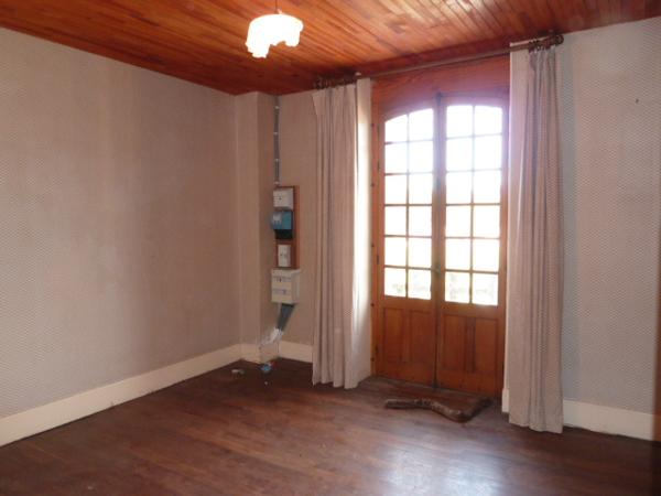 Châtillon-en-Bazois (58110) En vente à Châtillon-En-Bazois (58) : grande maison de village