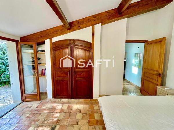 Jolie villa de 200m2 sur 1 hectare de terrain avec piscine