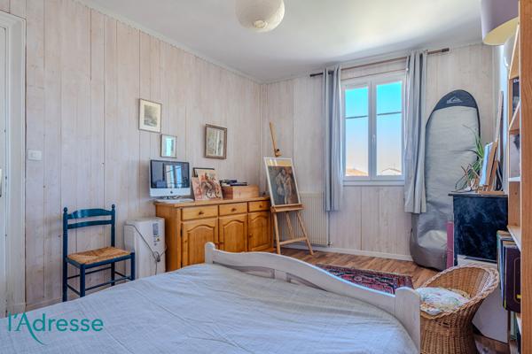 BORDEAUX CHARTRONS- Appartement lumineux 4 pièce(s) 85.14 m2
