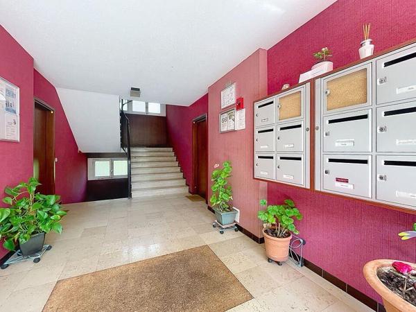 Appartement Aubergenville 3 pièce(s) 63 m2 - 2 CHAMBRES - CAVE - BALCON
