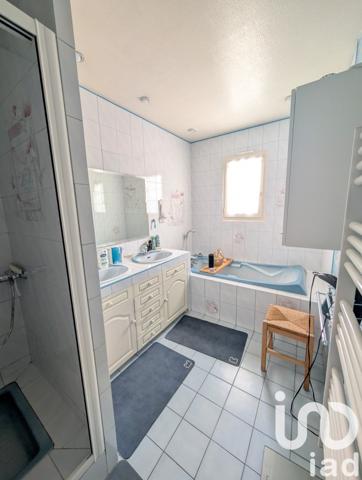 Maison à vendre 5 pièces 147 m² Saint-Jean-de-la-Ruelle