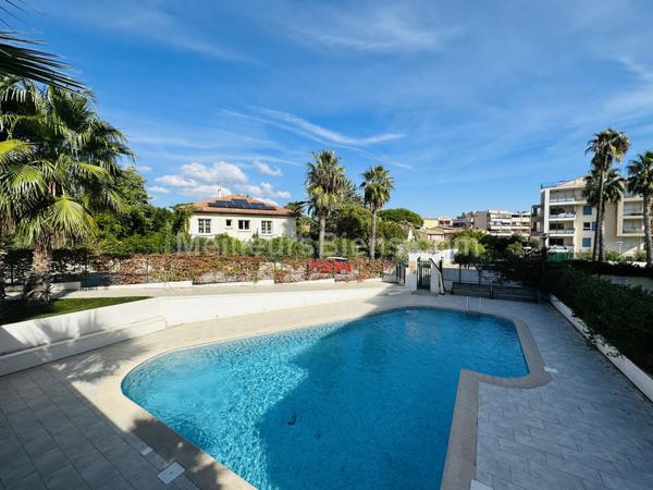 VENTE APPARTEMENT 3 PIECES 47 M2 A SAINTE-MAXIME ( 83120 )