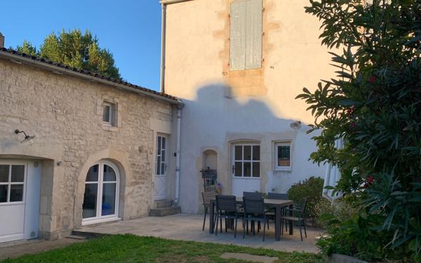 Maison à louer    7 pièces • 165 m2 Rivedoux-Plage